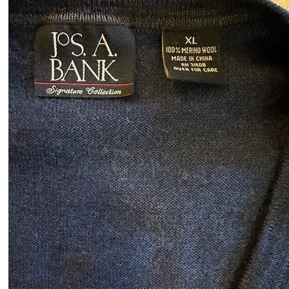 Jos. A. Bank Signature Collection Dark Blue Marino Wool Sweater Vest Size XL - Picture 3 of 5